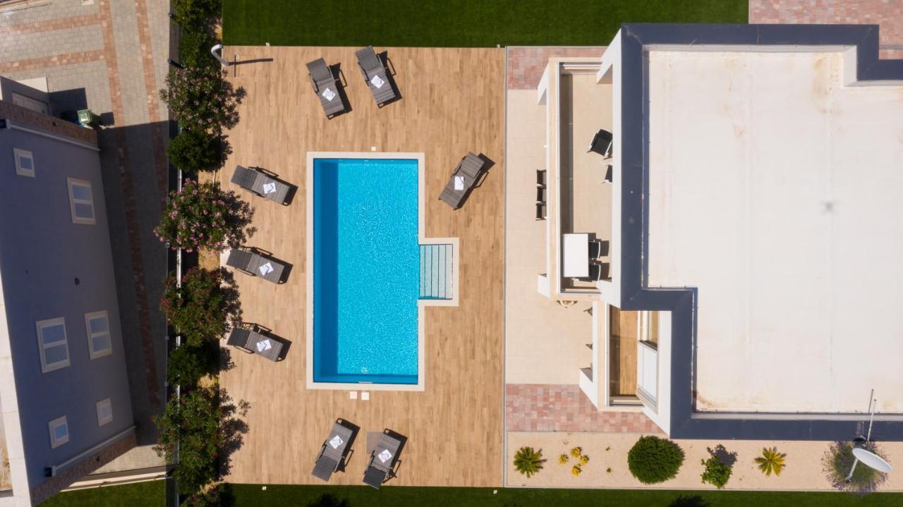 Villas Royal II With Private Pool Novalja Exterior photo
